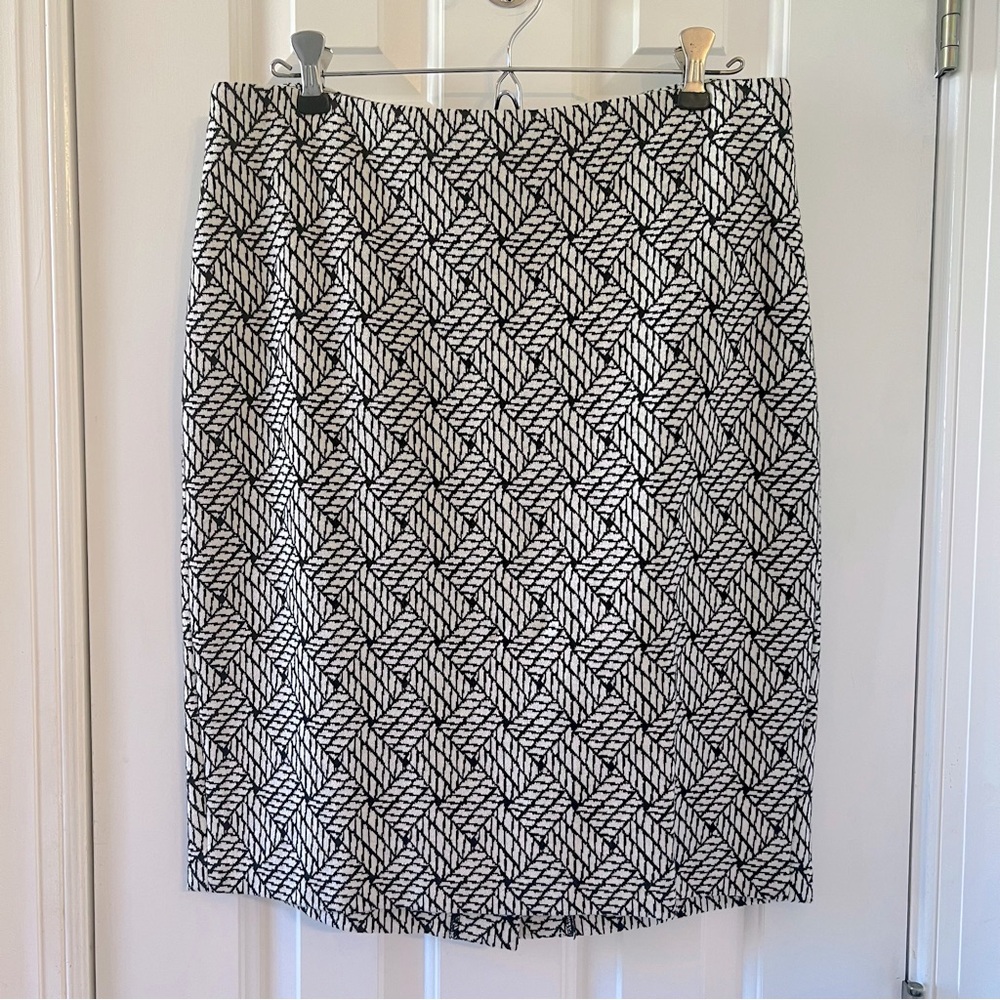 Talbots Black and White Geometric Pencil Skirt